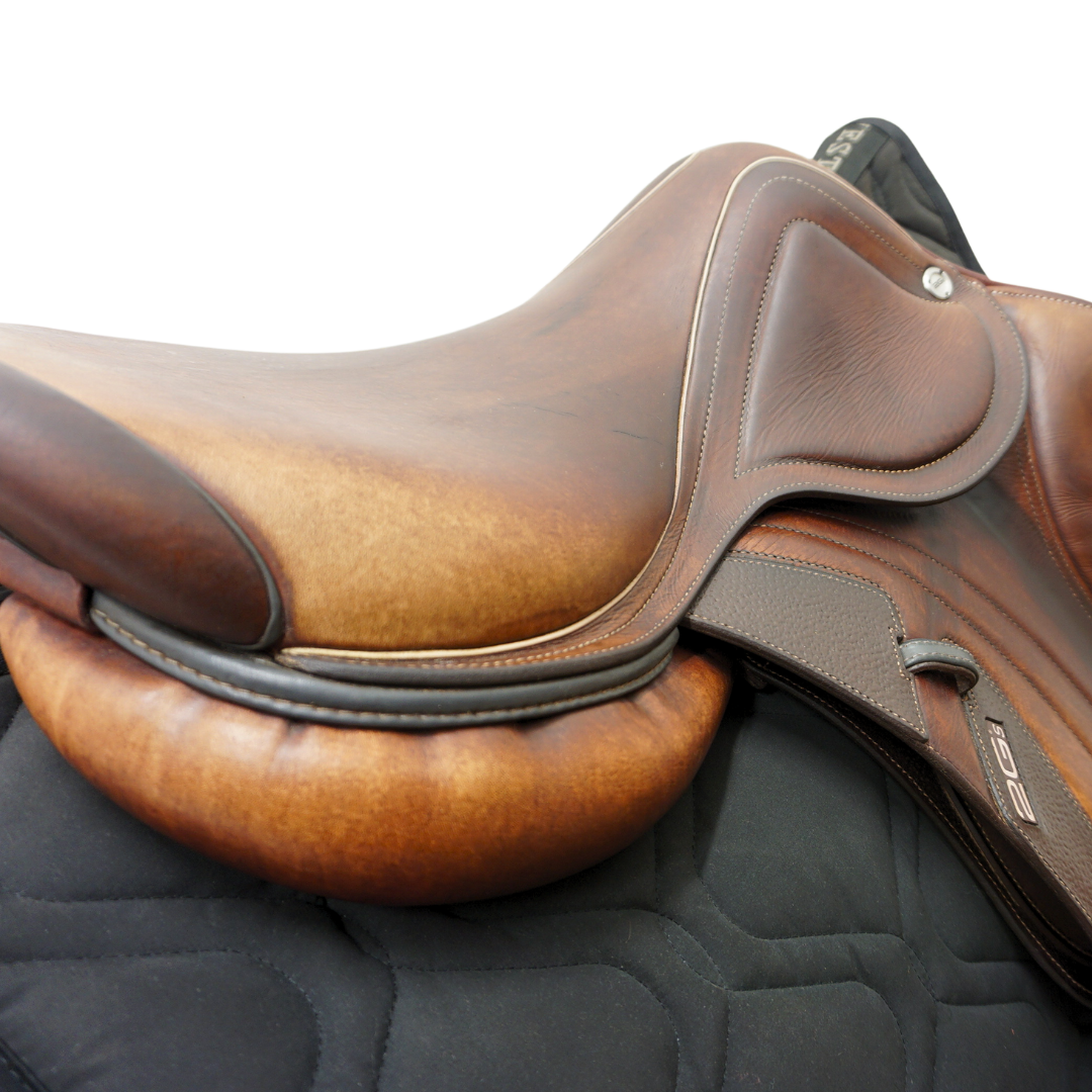 Begagnad CWD-sadel 2Gs Mademoiselle 17" 1C