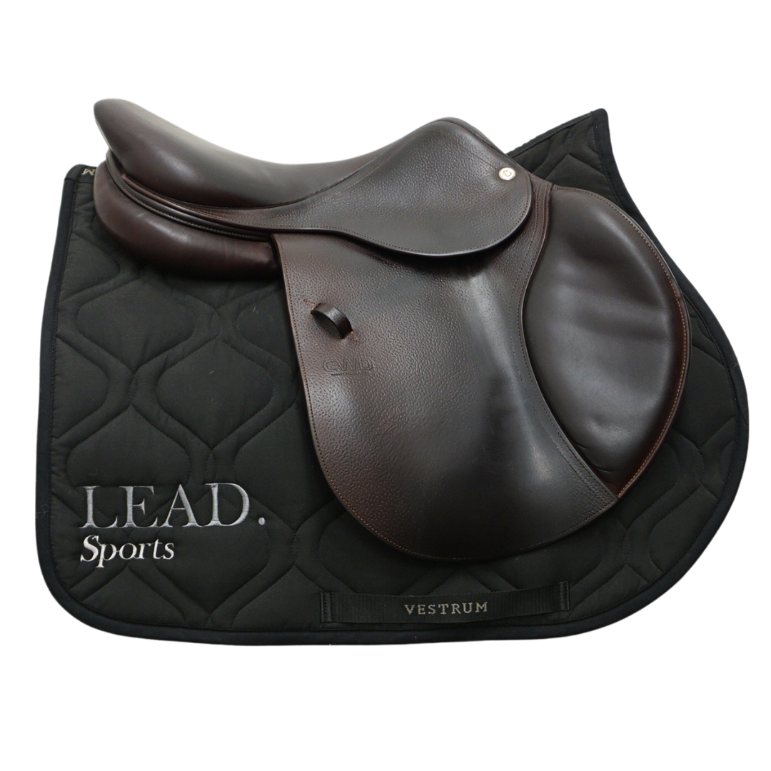 Begagnad CWD-sadel Classic Flat Seat 17" 2C
