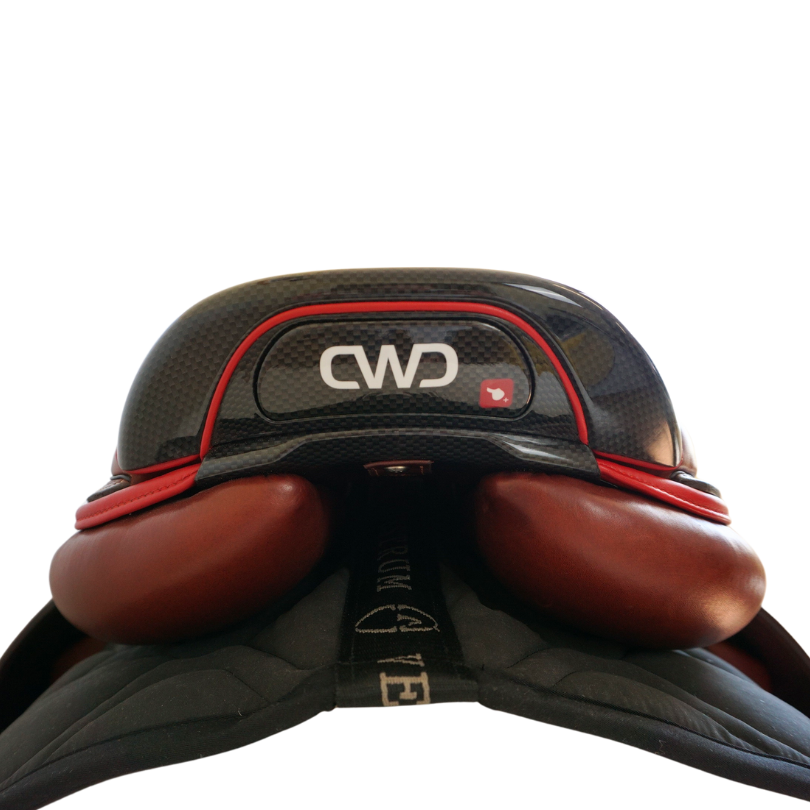 Ny CWD-sadel 2Gs iJump 17,5" 2C