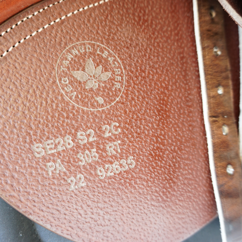 Ny CWD-sadel 2Gs iJump 17,5" 2C