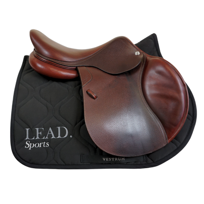 Begagnad CWD-sadel Classic 17,5" 3C