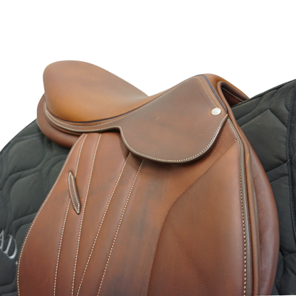 Ny Butet-sadel L 17,5" 2,25 kåpa