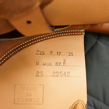 Ny Butet-sadel P 17" 2,25 kåpa