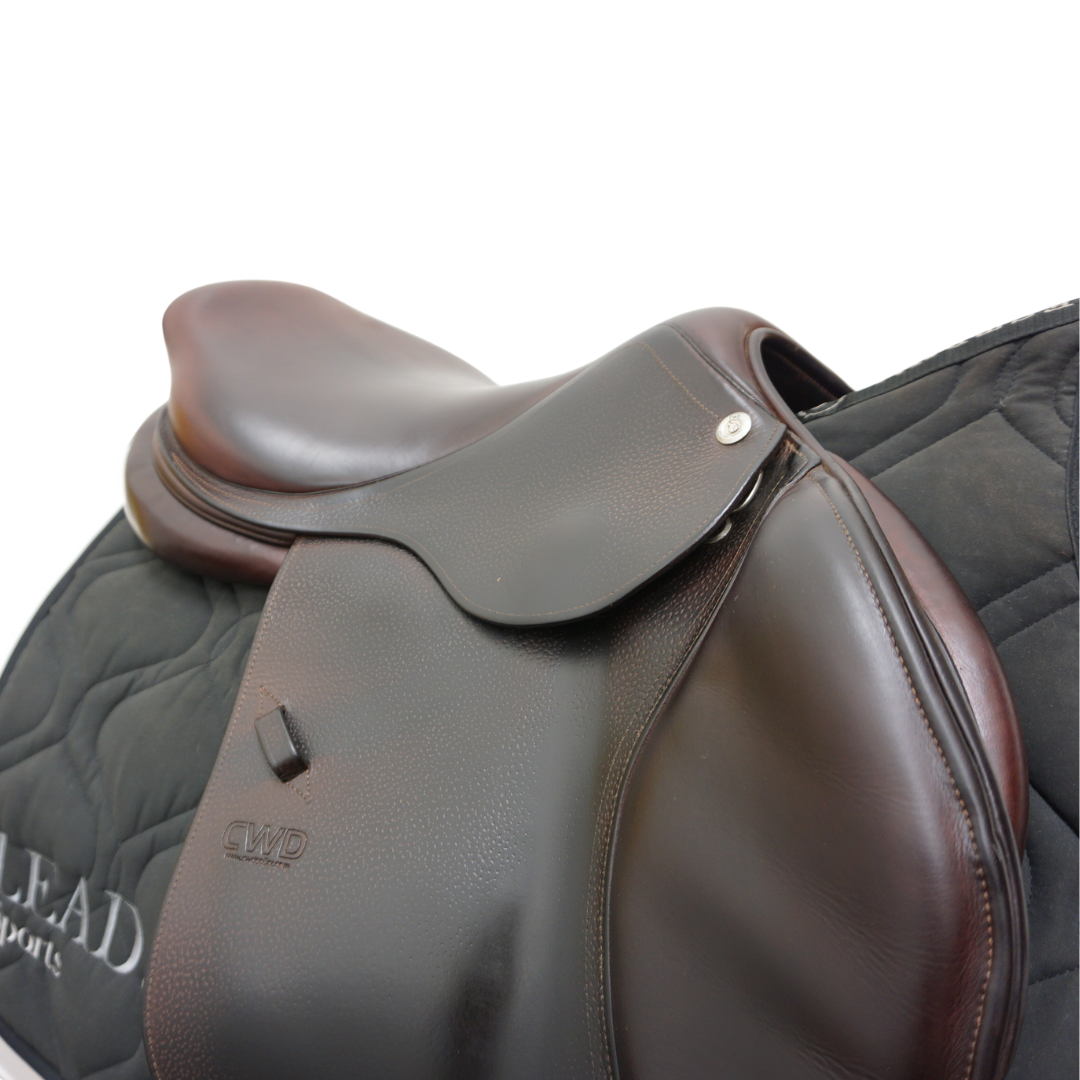 Begagnad CWD-sadel Classic 17" 2C