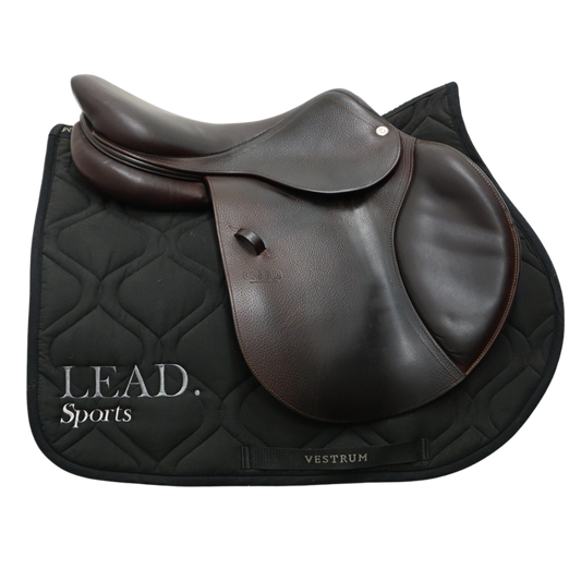 Begagnad CWD-sadel Classic Flat Seat 17" 2C