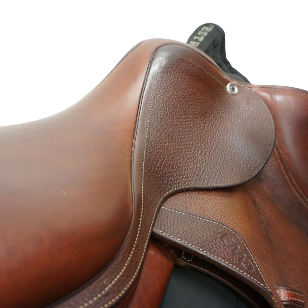 Begagnad CWD-sadel Classic 17,5" 3C