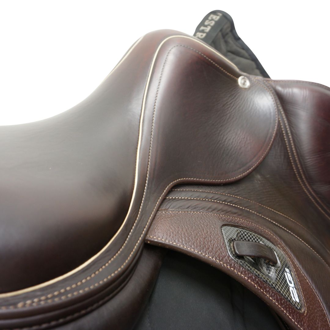 Begagnad CWD-sadel 2Gs Mademoiselle flat seat 17" 2C
