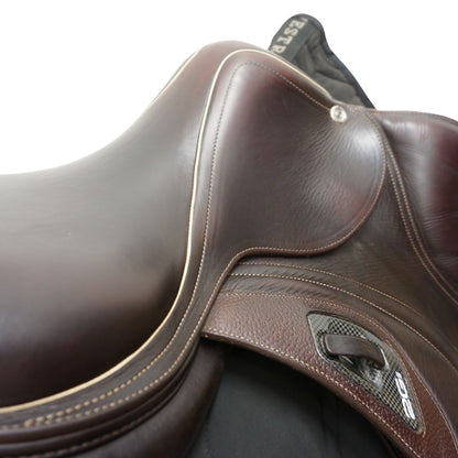 Begagnad CWD-sadel 2Gs Mademoiselle flat seat 17" 2C