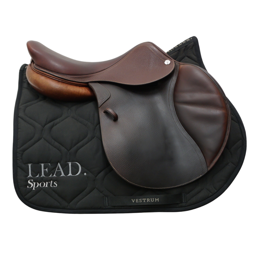 Begagnad CWD-sadel Classic 17,5" 3C