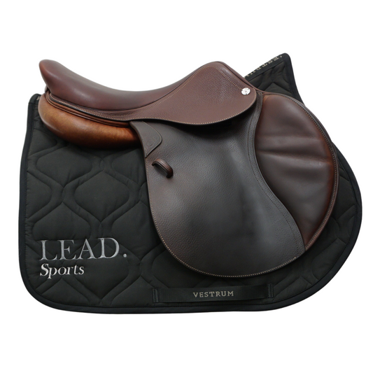 Begagnad CWD-sadel Classic 17,5" 3C